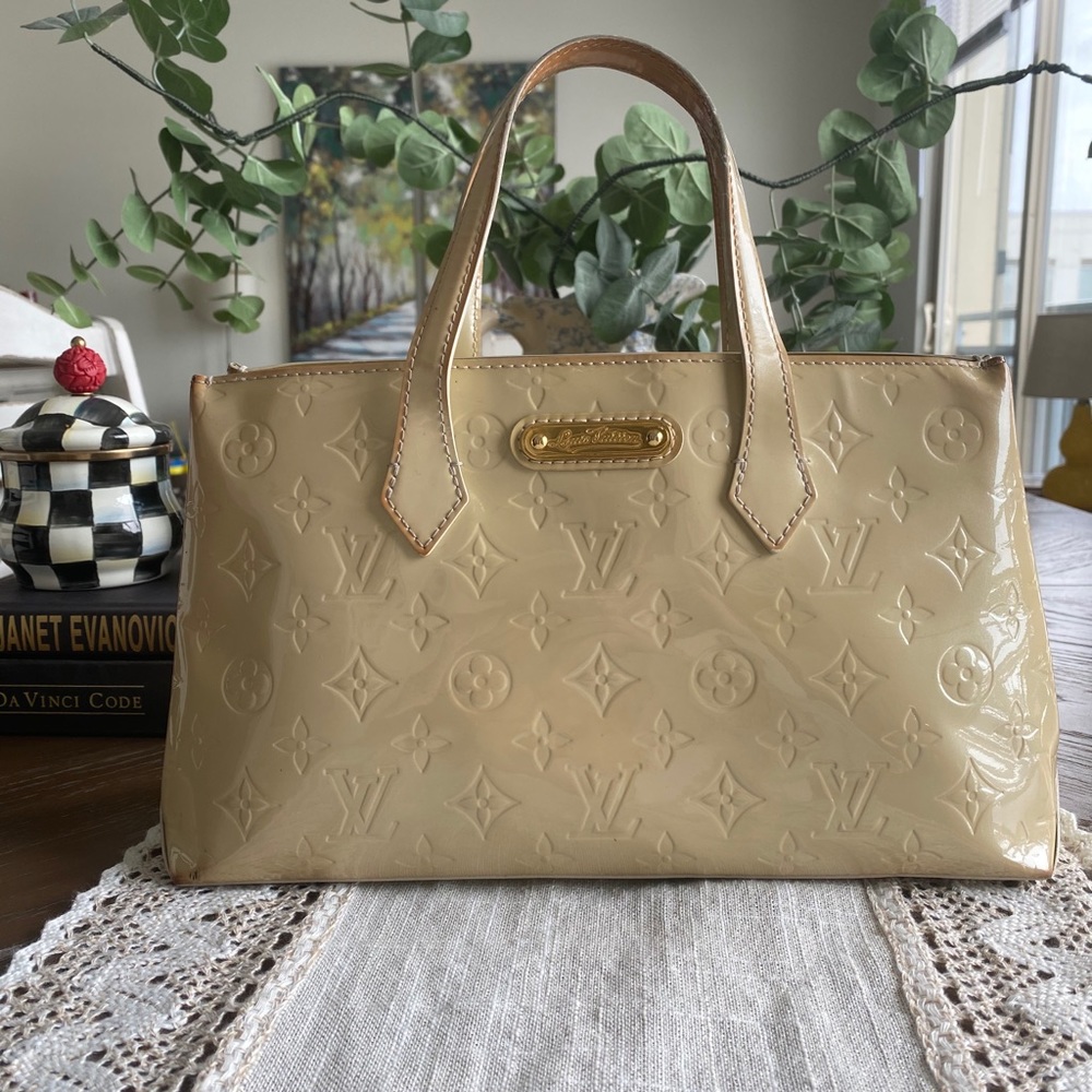 Louis Vuitton Hand Bag Wilshire PM Beiges Vernis